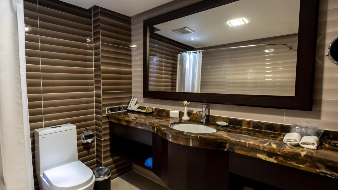 National Park Hotel Baljurashi Ngoại thất bức ảnh
